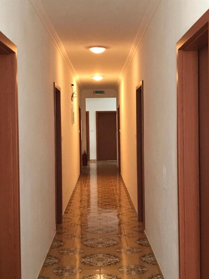 Penzion Aniko Diakovce-Sala Exterior foto